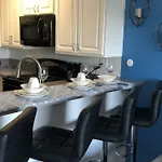 Luxury Apartment In Downtown
